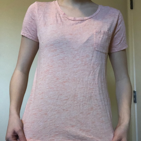 Old Navy t-shirt - Picture 2 of 3